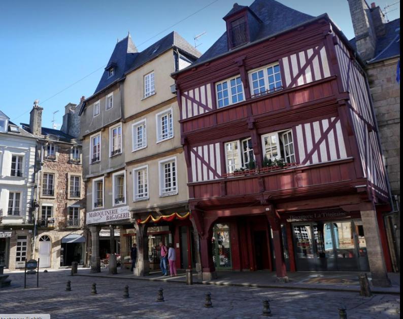 Eglantine Appartement Centre Historique De Dinan Exterior foto